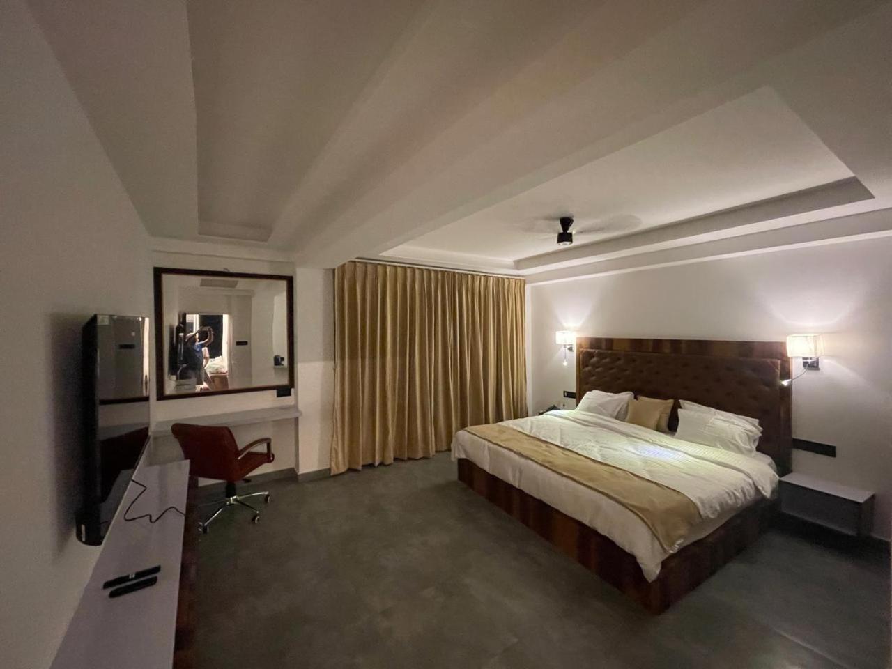 Blue Angel Guest House Shillong Eksteriør billede